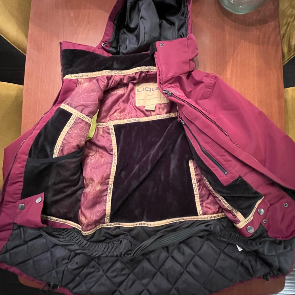 Snow Jacket - Picture 2 of 2